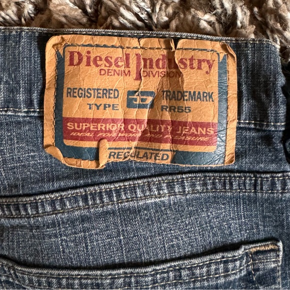 Distressed diesel flare jeans - Picture 4 of 9